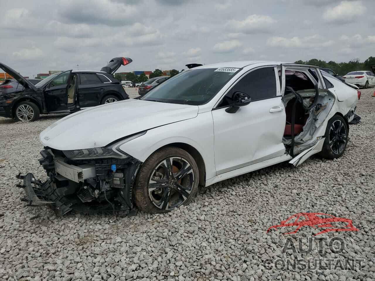 KIA K5 2024 - 5XXG64J26RG246471