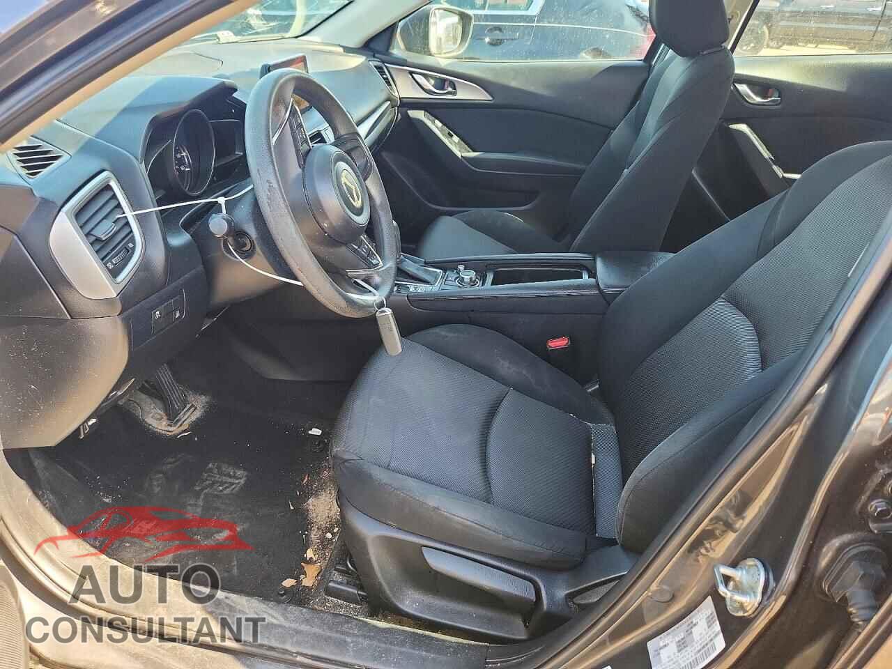MAZDA 3 2017 - 3MZBN1U78HM107634