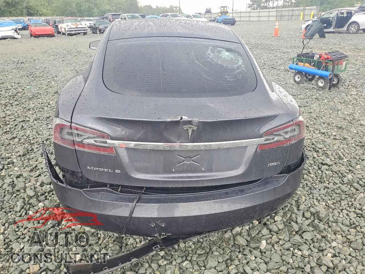 TESLA MODEL S 2018 - 5YJSA1E22JF283977