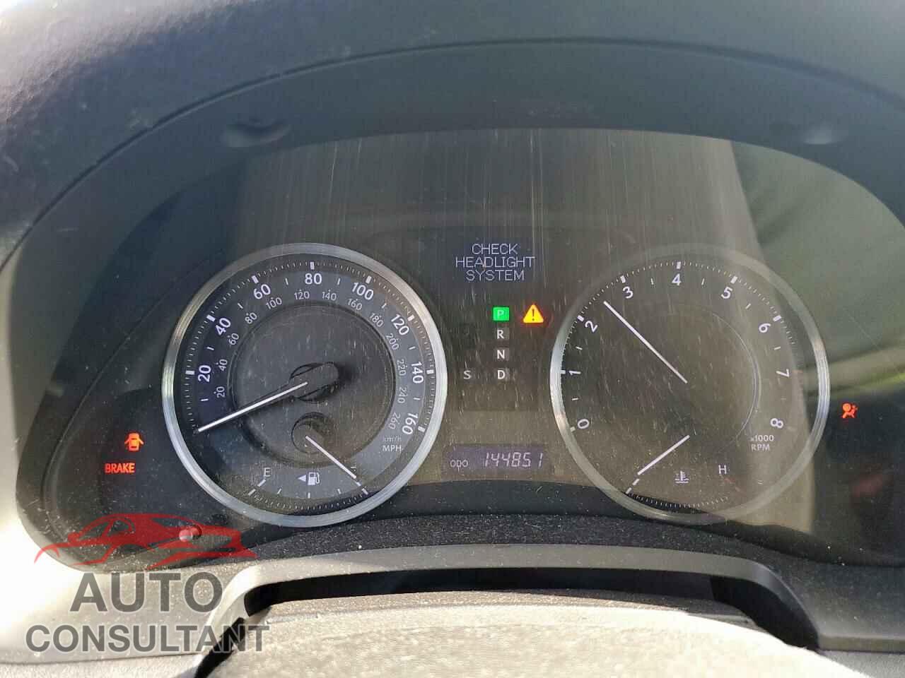 LEXUS IS 2011 - JTHCF5C25B2035189