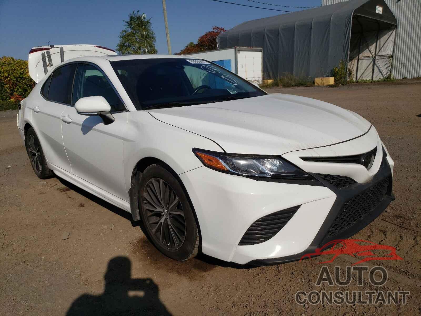 TOYOTA CAMRY 2018 - 4T1B11HK7JU604233