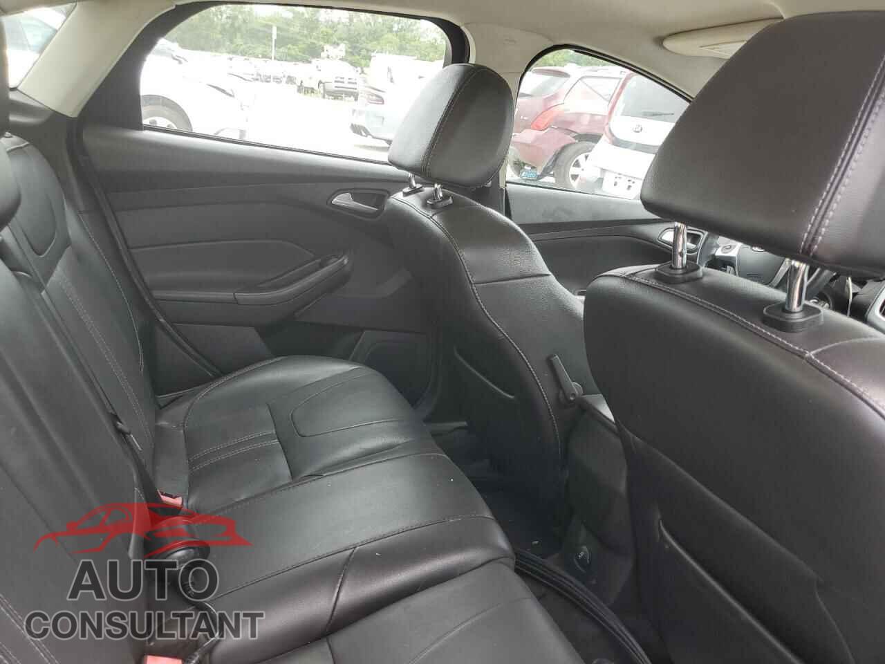 FORD FOCUS 2014 - 1FADP3F23EL146797