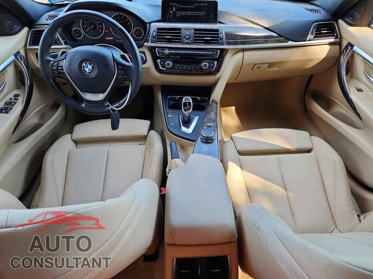 BMW 3 SERIES 2016 - WBA8E3G53GNU01656