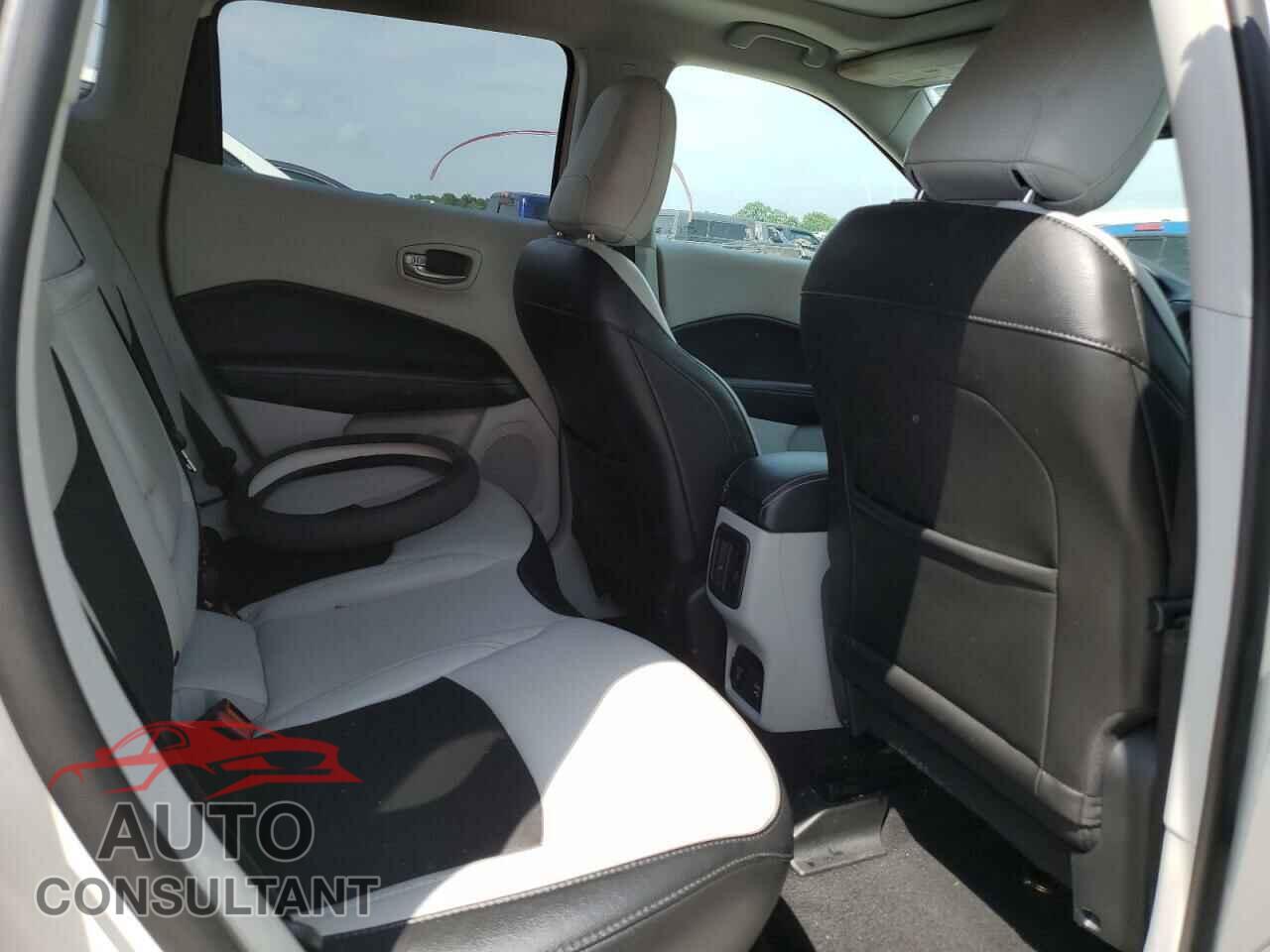 JEEP COMPASS 2019 - 3C4NJCBB2KT685935
