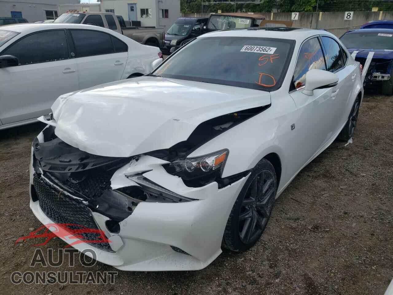 LEXUS IS 2016 - JTHBA1D22G5038154