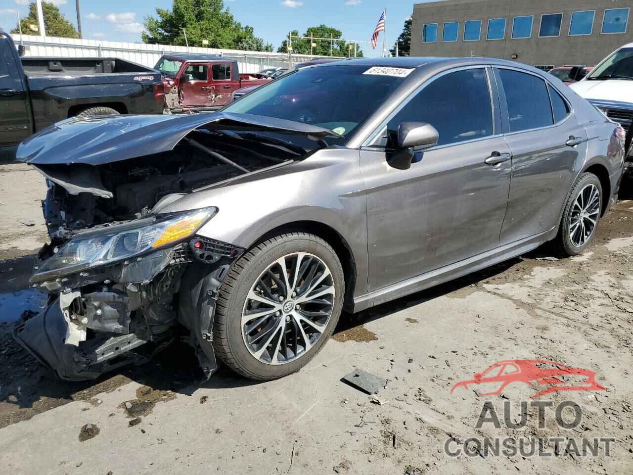 TOYOTA CAMRY 2018 - 4T1B11HK2JU560898