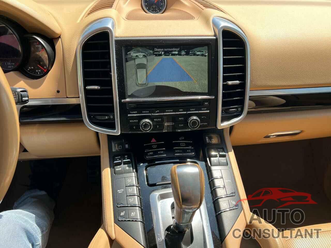 PORSCHE CAYENNE 2016 - WP1AA2A22GKA36878