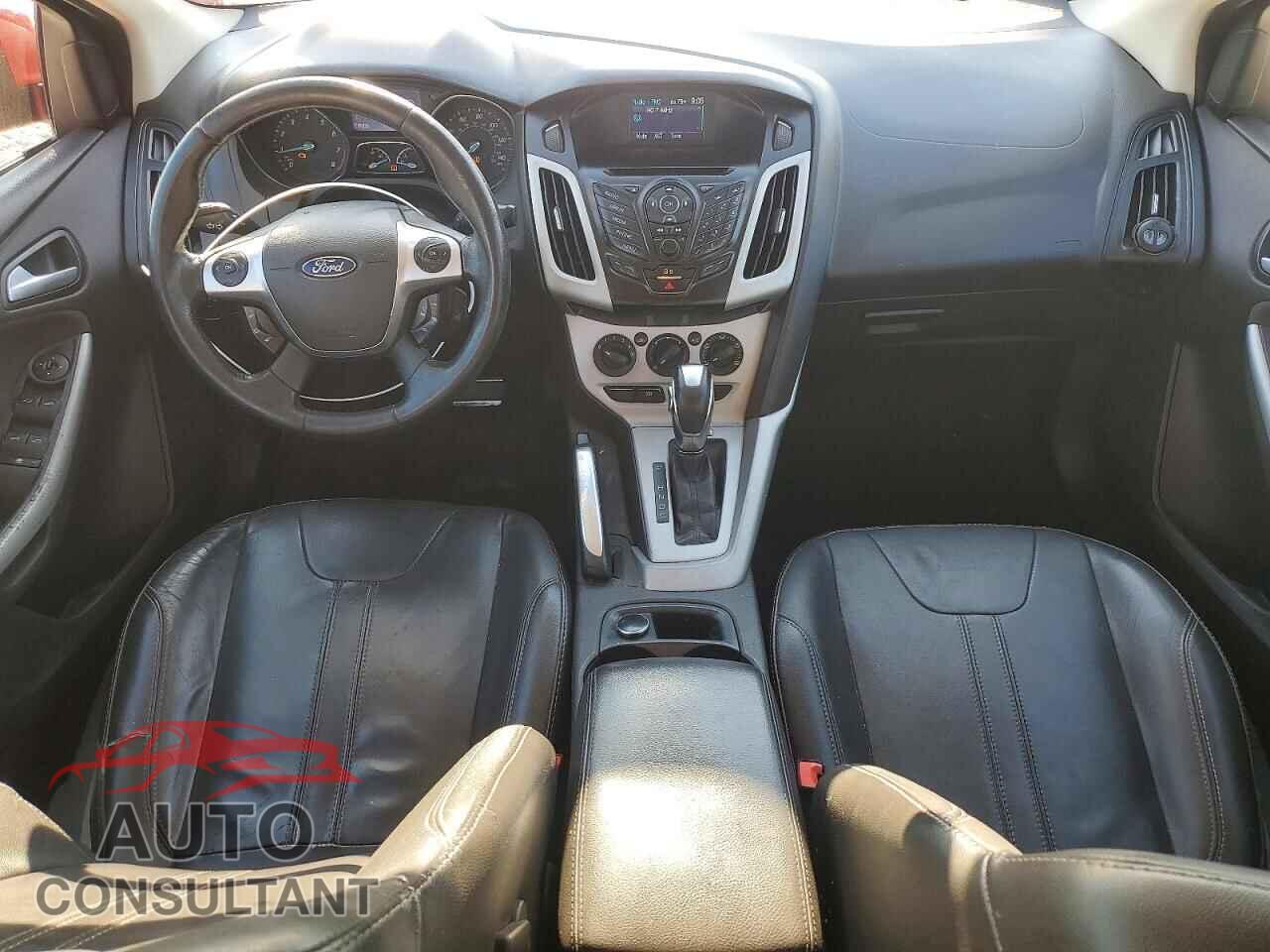 FORD FOCUS 2013 - 1FADP3F24DL375133