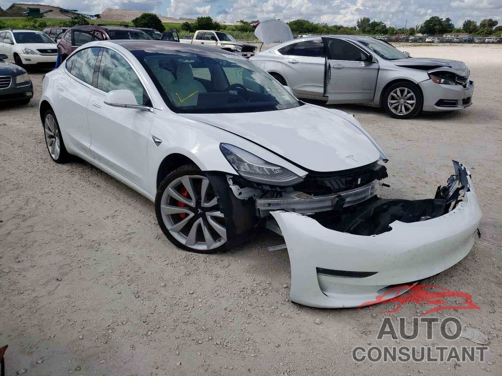 TESLA MODEL 3 2018 - 5YJ3E1EB1JF081401