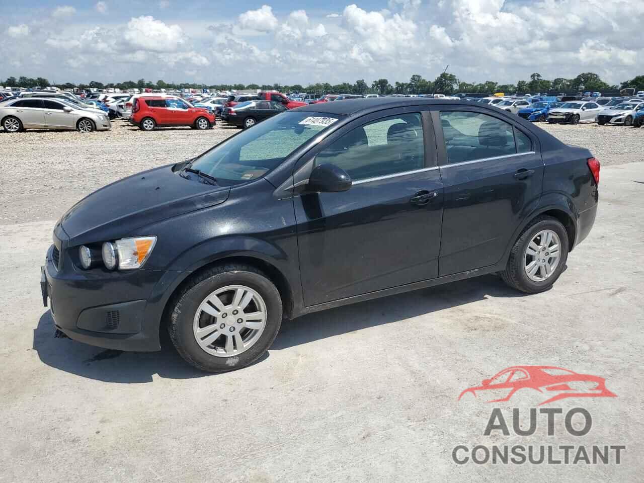CHEVROLET SONIC 2013 - 1G1JD5SH1D4160761
