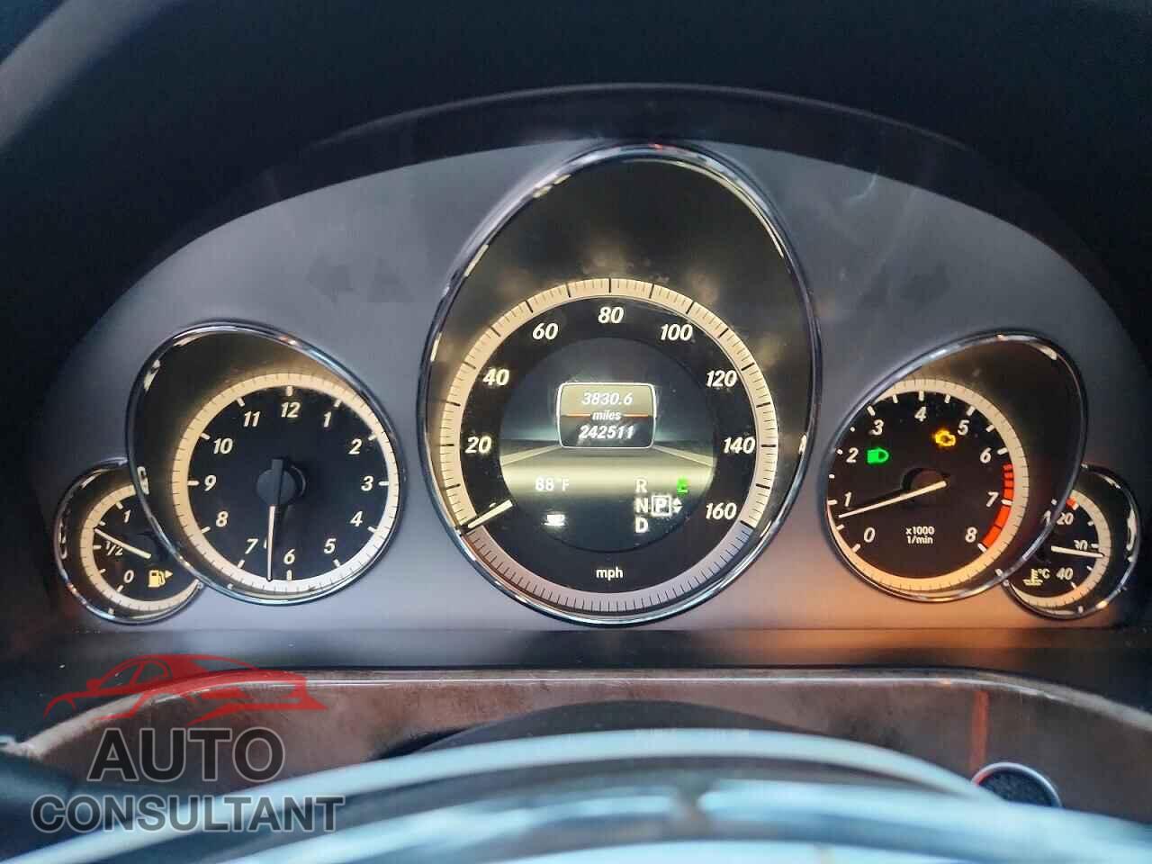 MERCEDES-BENZ E-CLASS 2013 - WDDHF8JB0DA737009