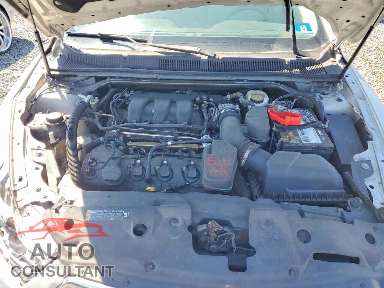 FORD TAURUS 2019 - 1FAHP2F87KG114519