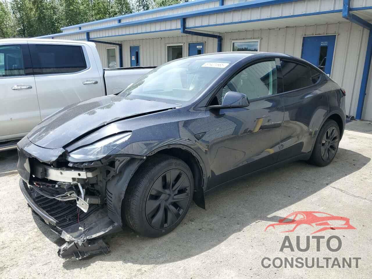 TESLA MODEL Y 2025 - 7SAYGAEE8SF276152