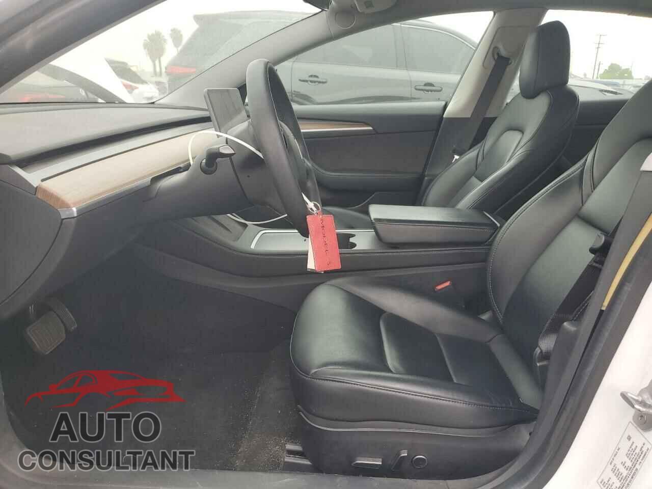 TESLA MODEL 3 2021 - 5YJ3E1EA1MF028709