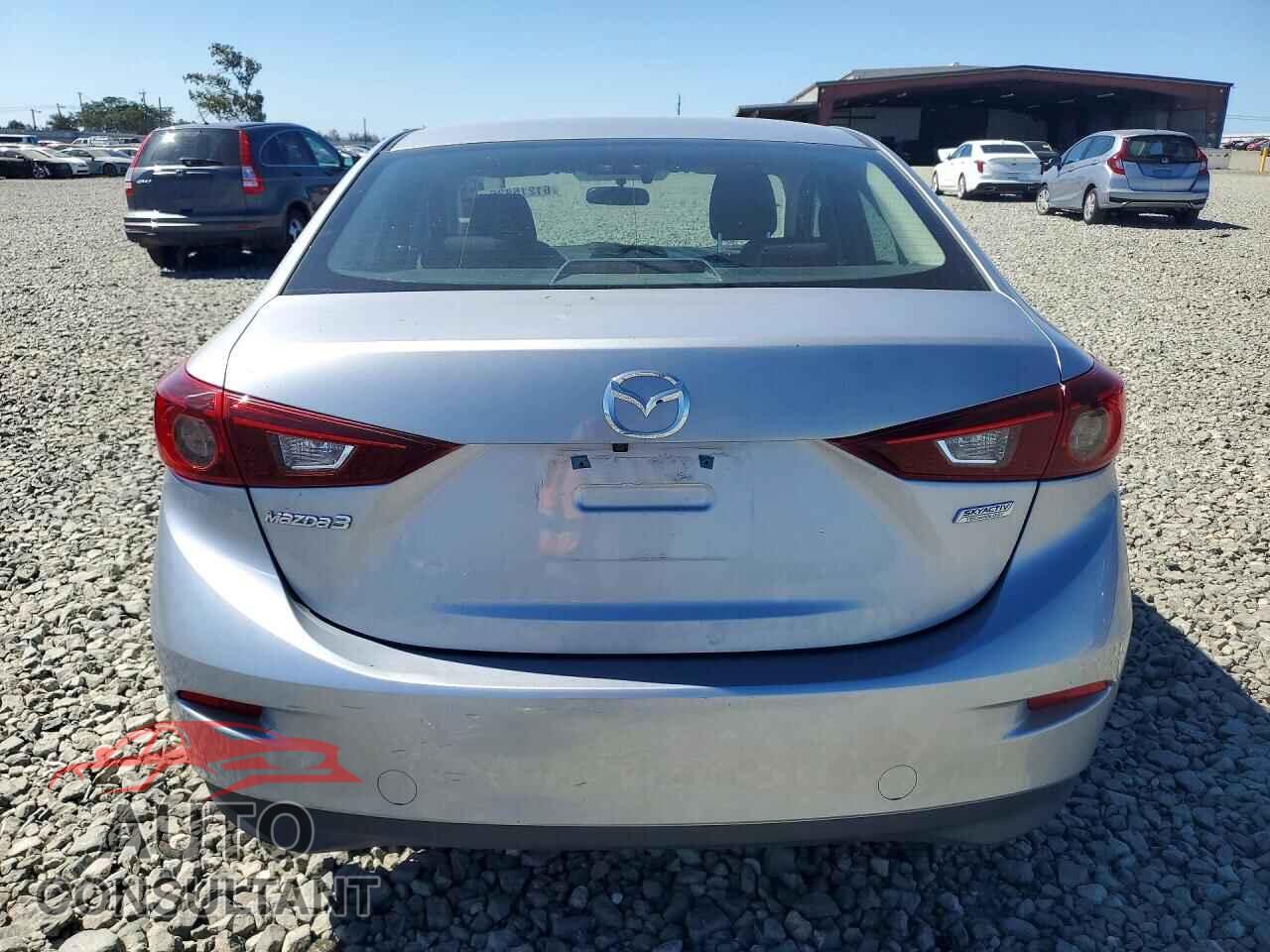 MAZDA 3 2017 - 3MZBN1U72HM123151