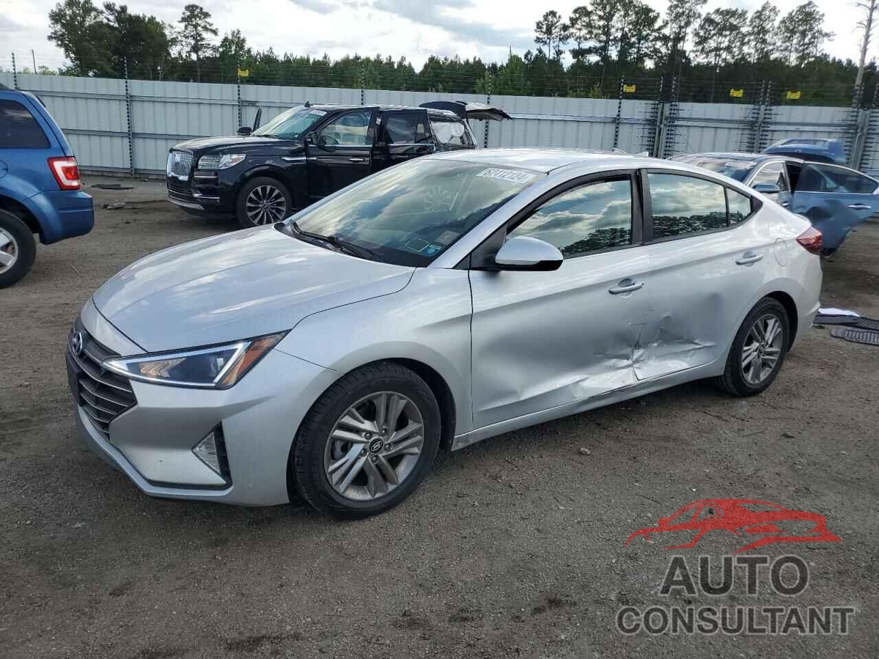 HYUNDAI ELANTRA 2019 - KMHD84LF0KU746490
