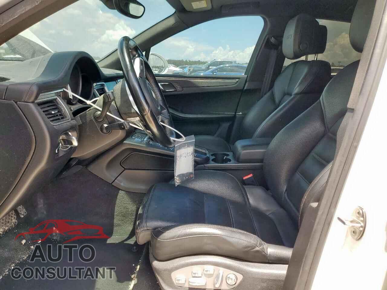 PORSCHE MACAN 2017 - WP1AG2A51HLB56496