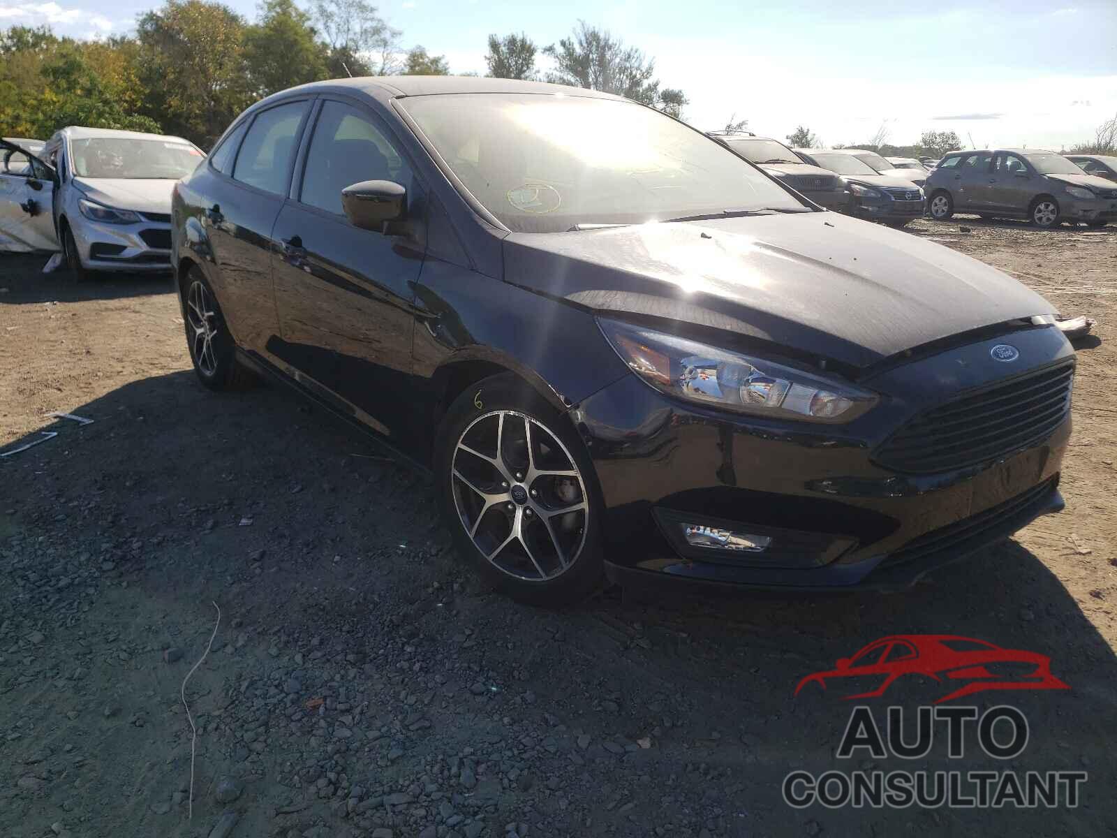 FORD FOCUS 2018 - 1FADP3F27JL319778