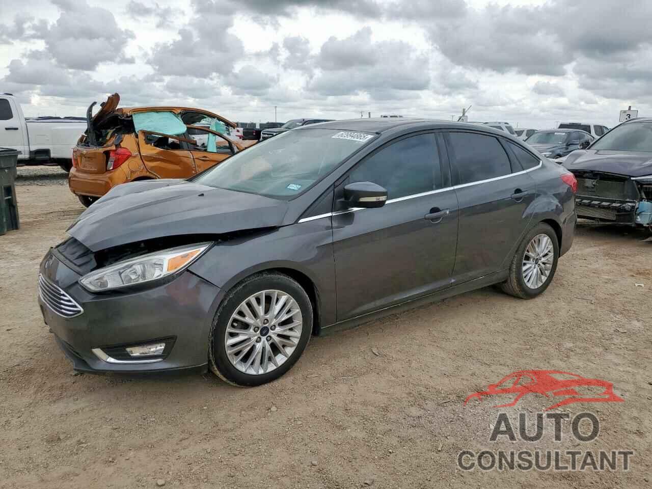 FORD FOCUS 2018 - 1FADP3J29JL294213