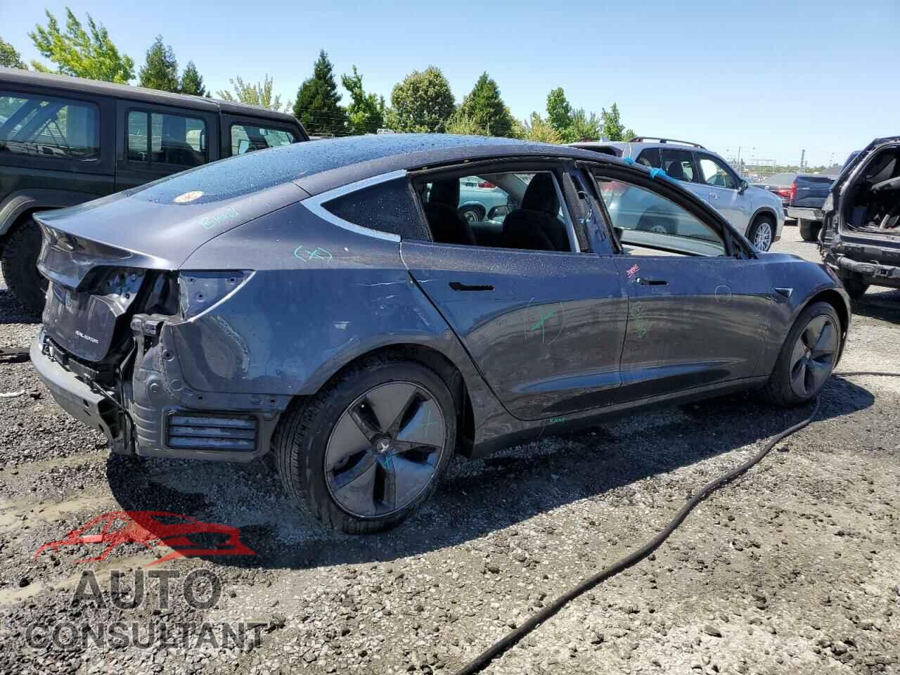 TESLA MODEL 3 2018 - 5YJ3E1EB0JF110659
