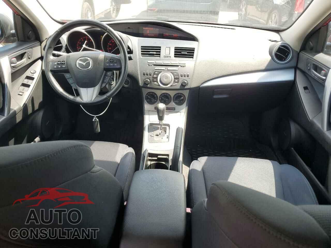 MAZDA MAZDA3 2011 - JM1BL1K64B1385129