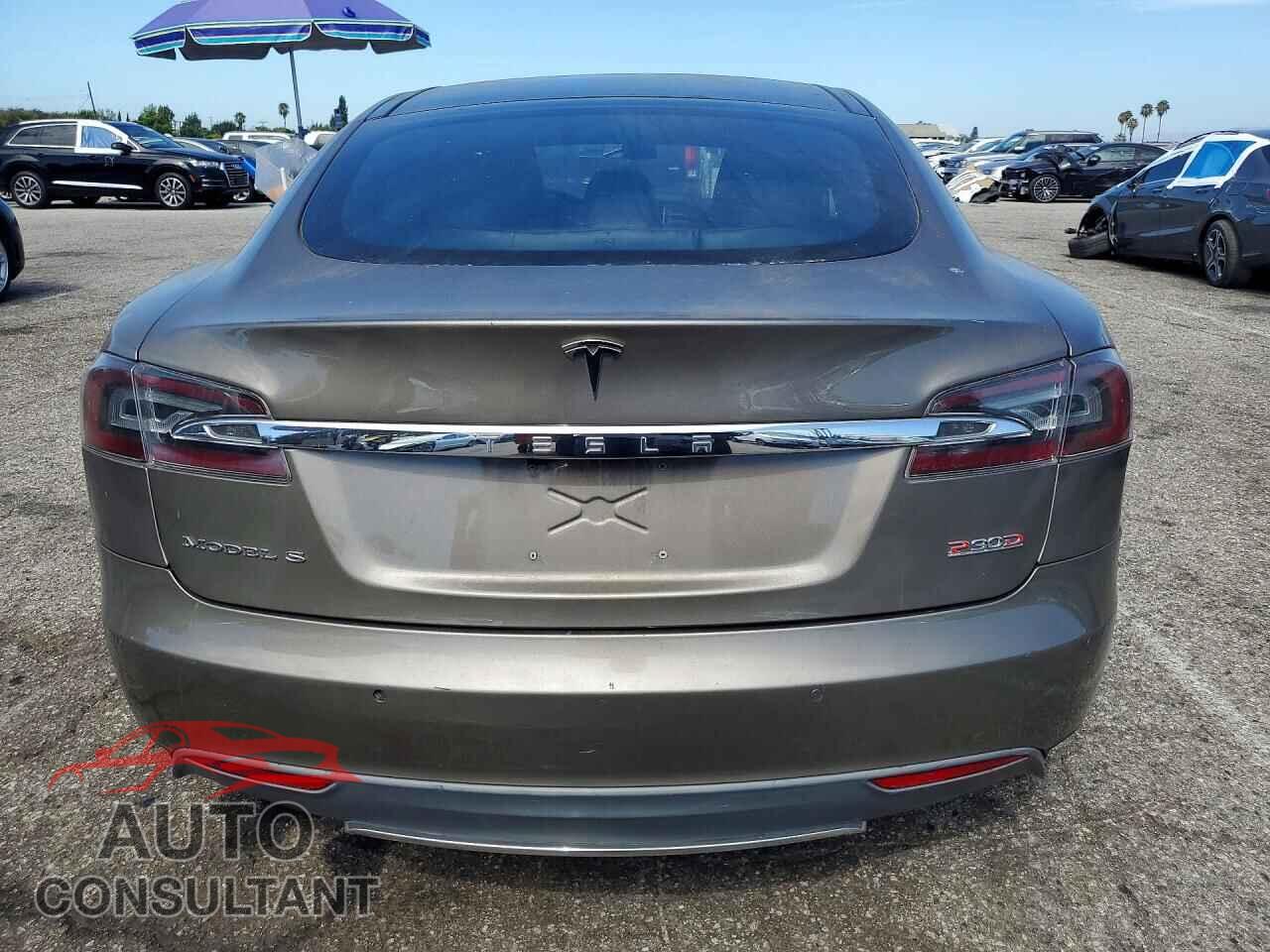 TESLA MODEL S 2016 - 5YJSA1E42GF137220