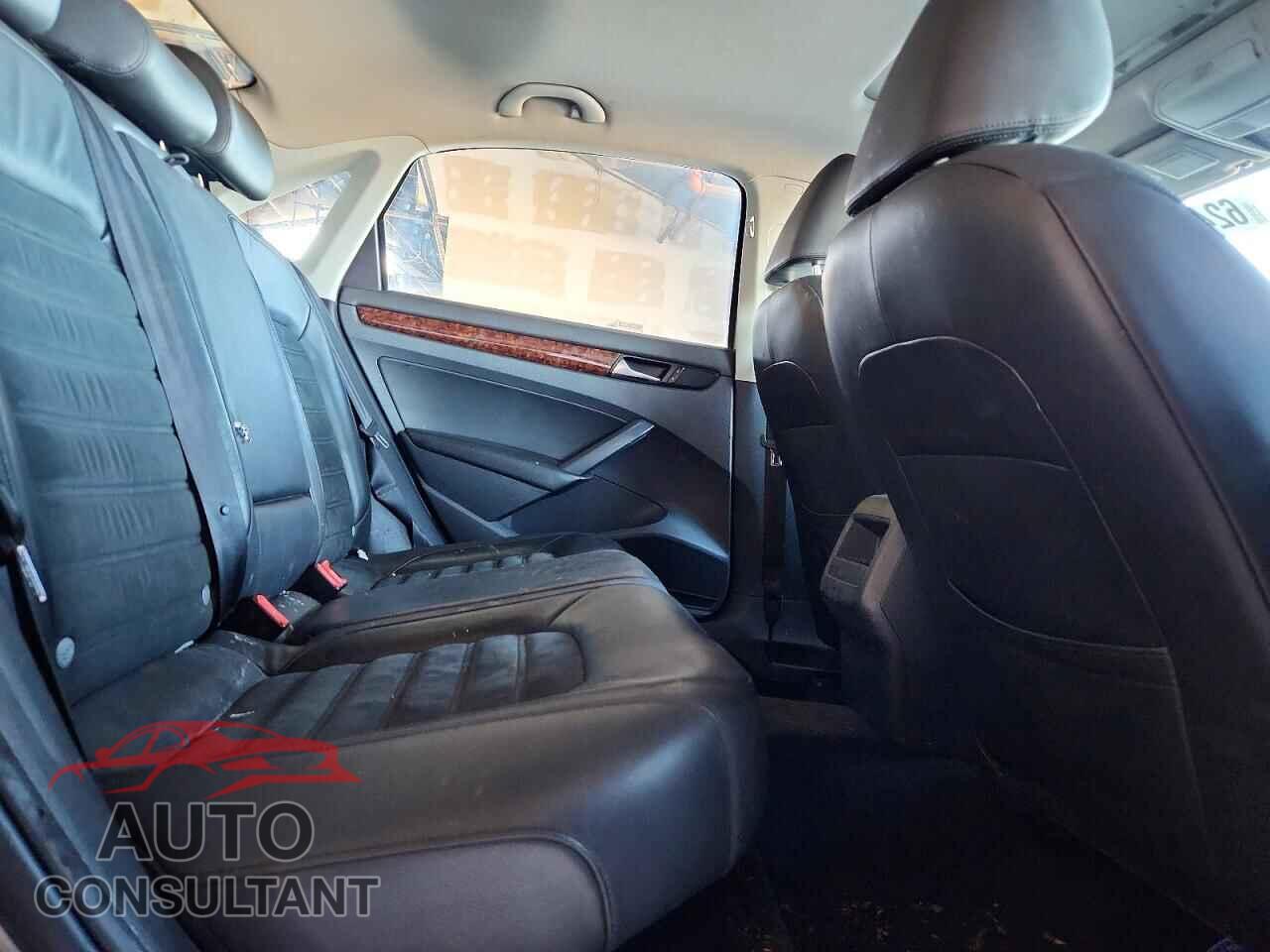 VOLKSWAGEN PASSAT 2012 - 1VWCM7A39CC104229