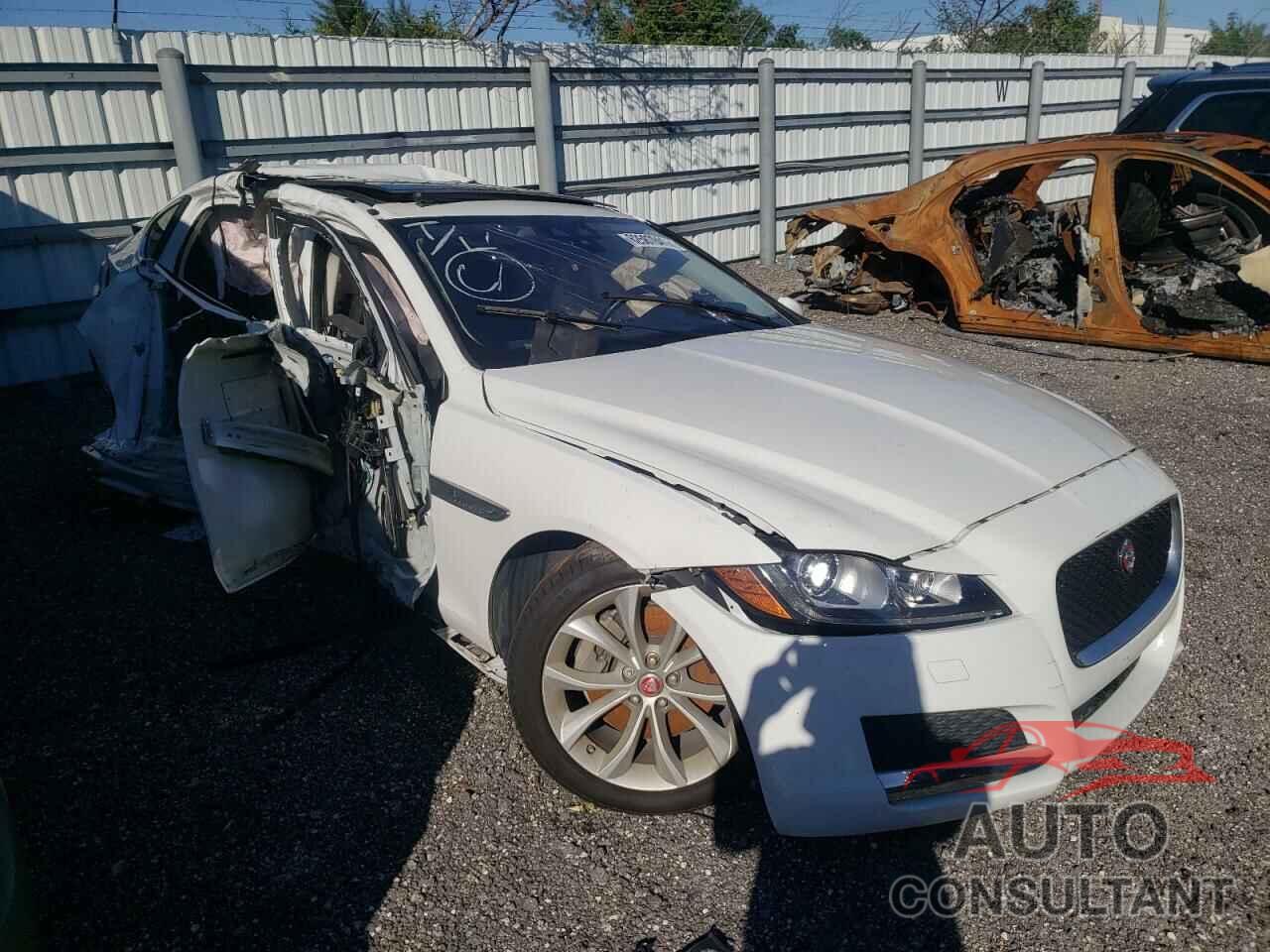 JAGUAR XF 2017 - SAJBD4BN9HCY42571