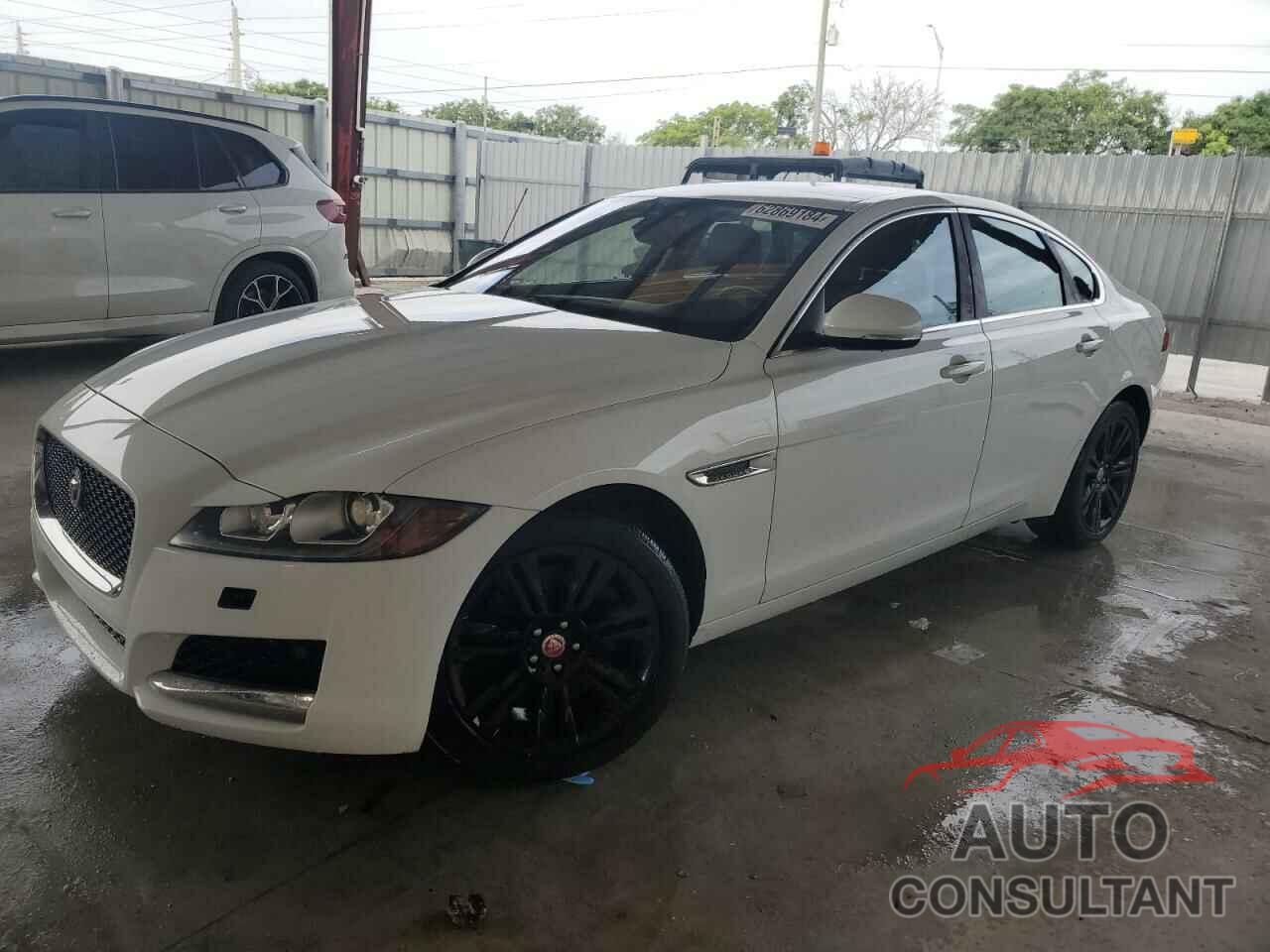 JAGUAR XF 2017 - SAJBD4BV4HCY44941