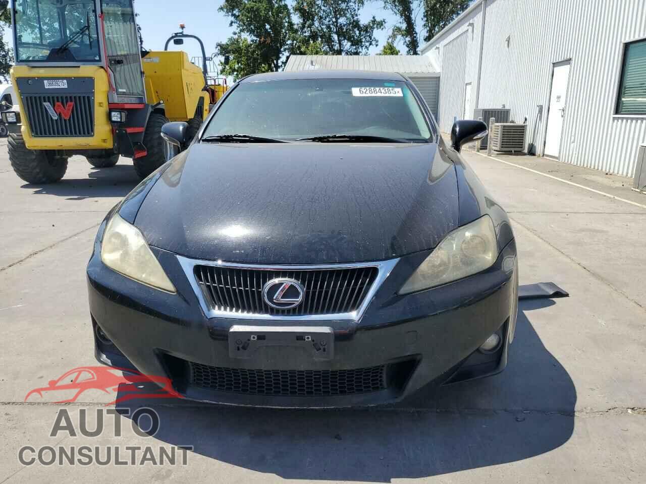 LEXUS IS 2011 - JTHBF5C25B5143967