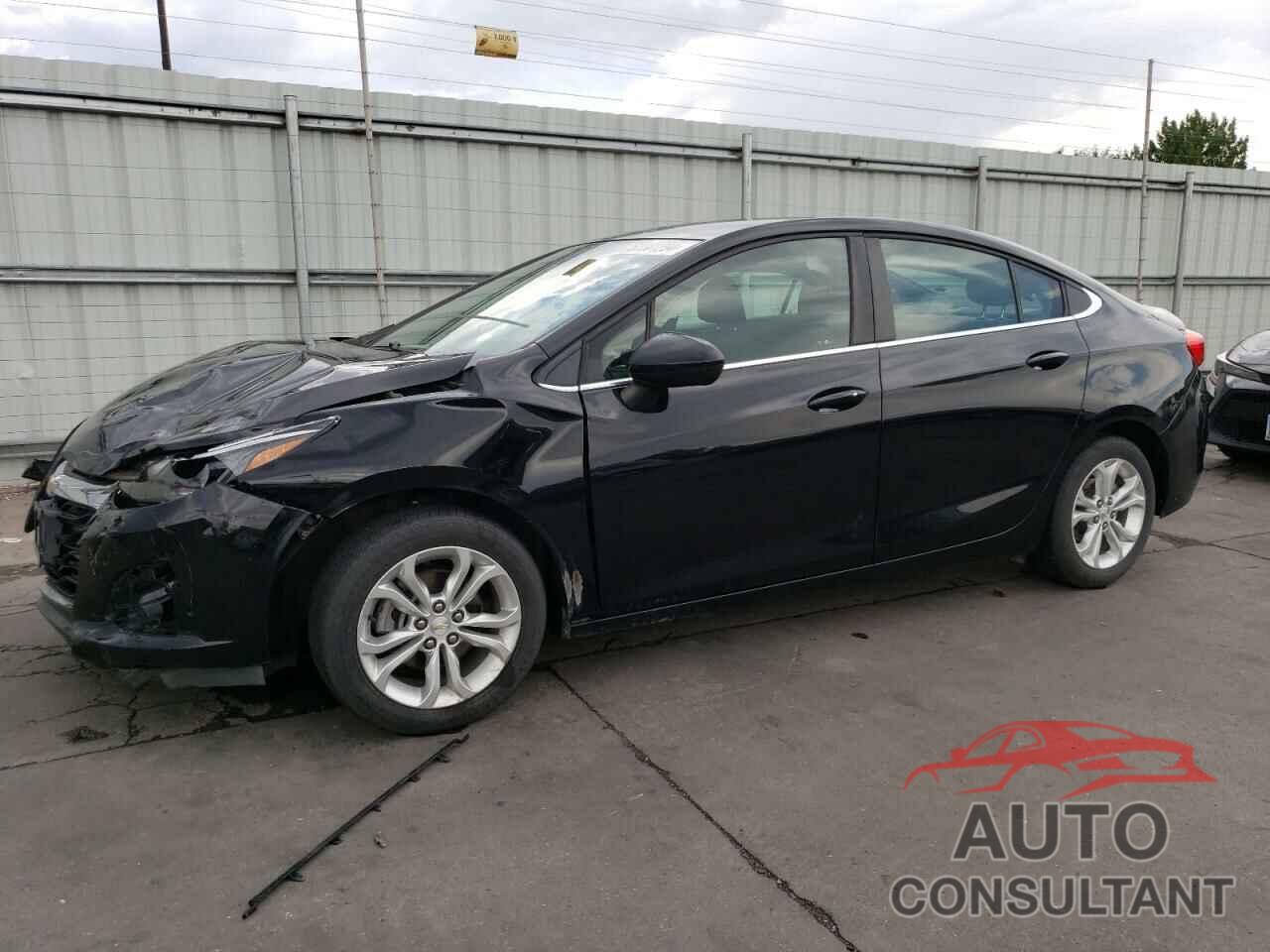 CHEVROLET CRUZE 2019 - 1G1BE5SM0K7107267