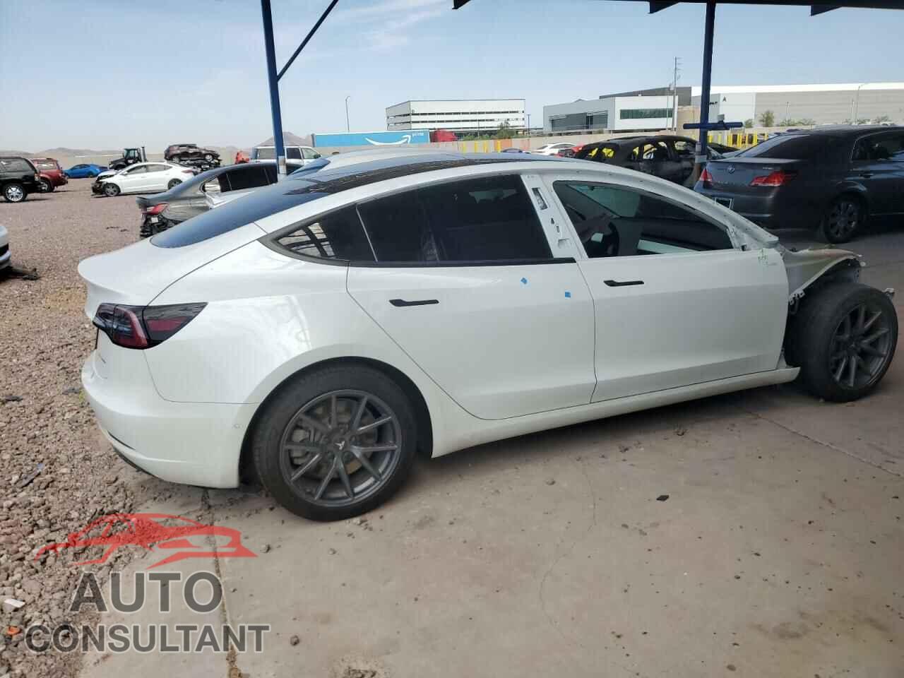 TESLA MODEL 3 2022 - 5YJ3E1EB9NF350010