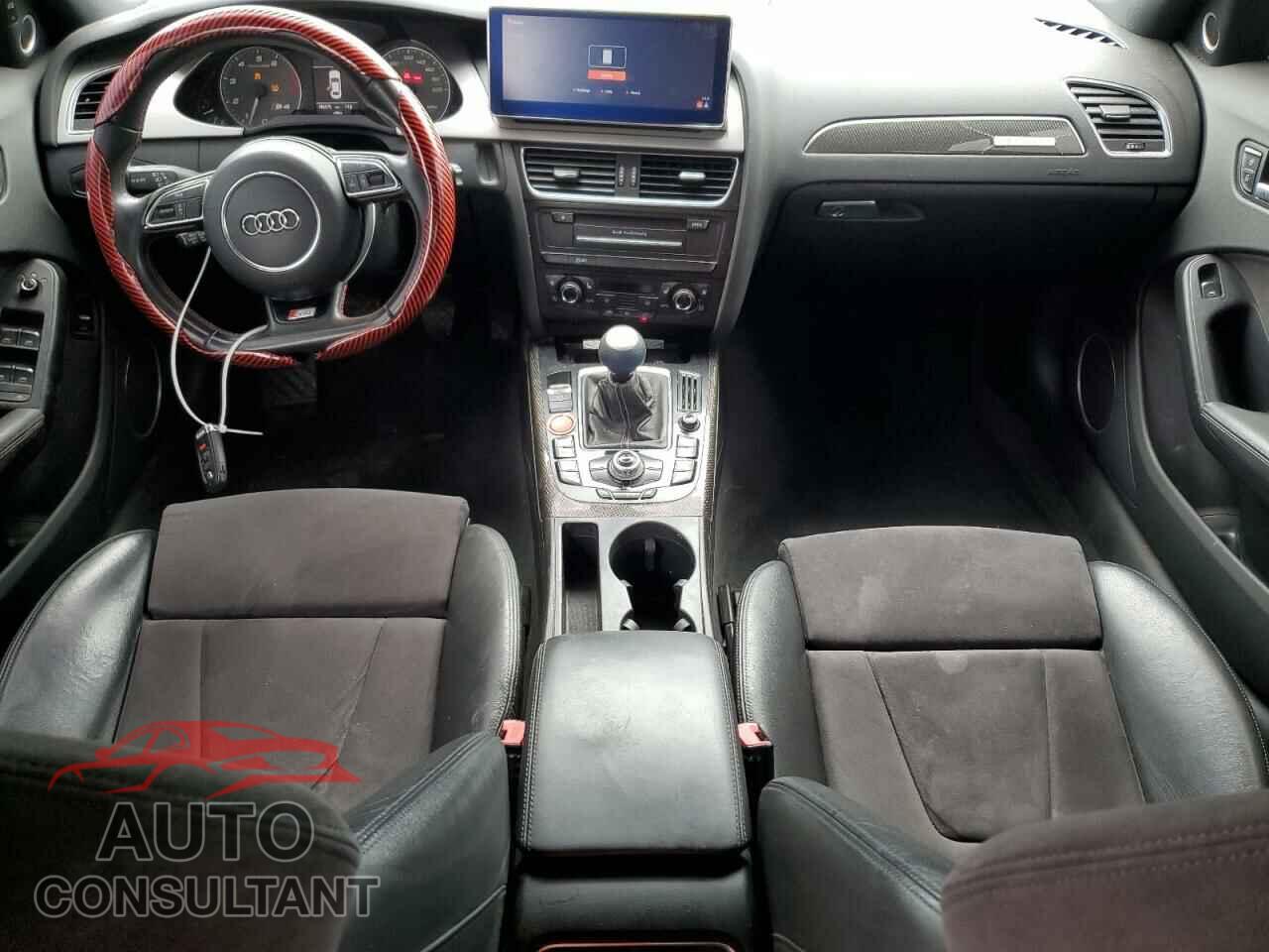 AUDI S4/RS4 2012 - WAUMGAFL0CA055421