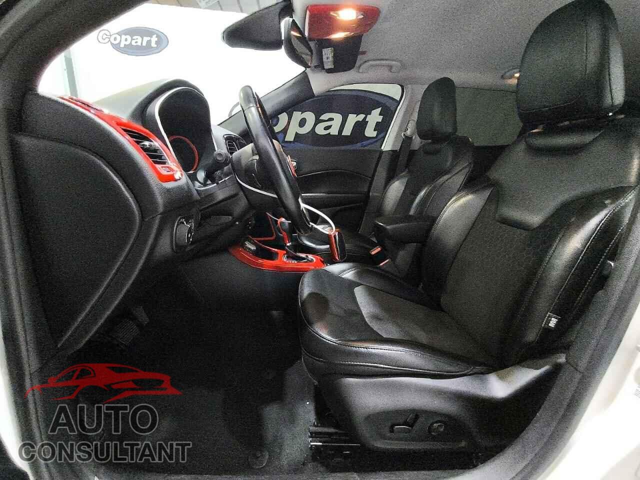 JEEP COMPASS 2018 - 3C4NJCBB7JT503130