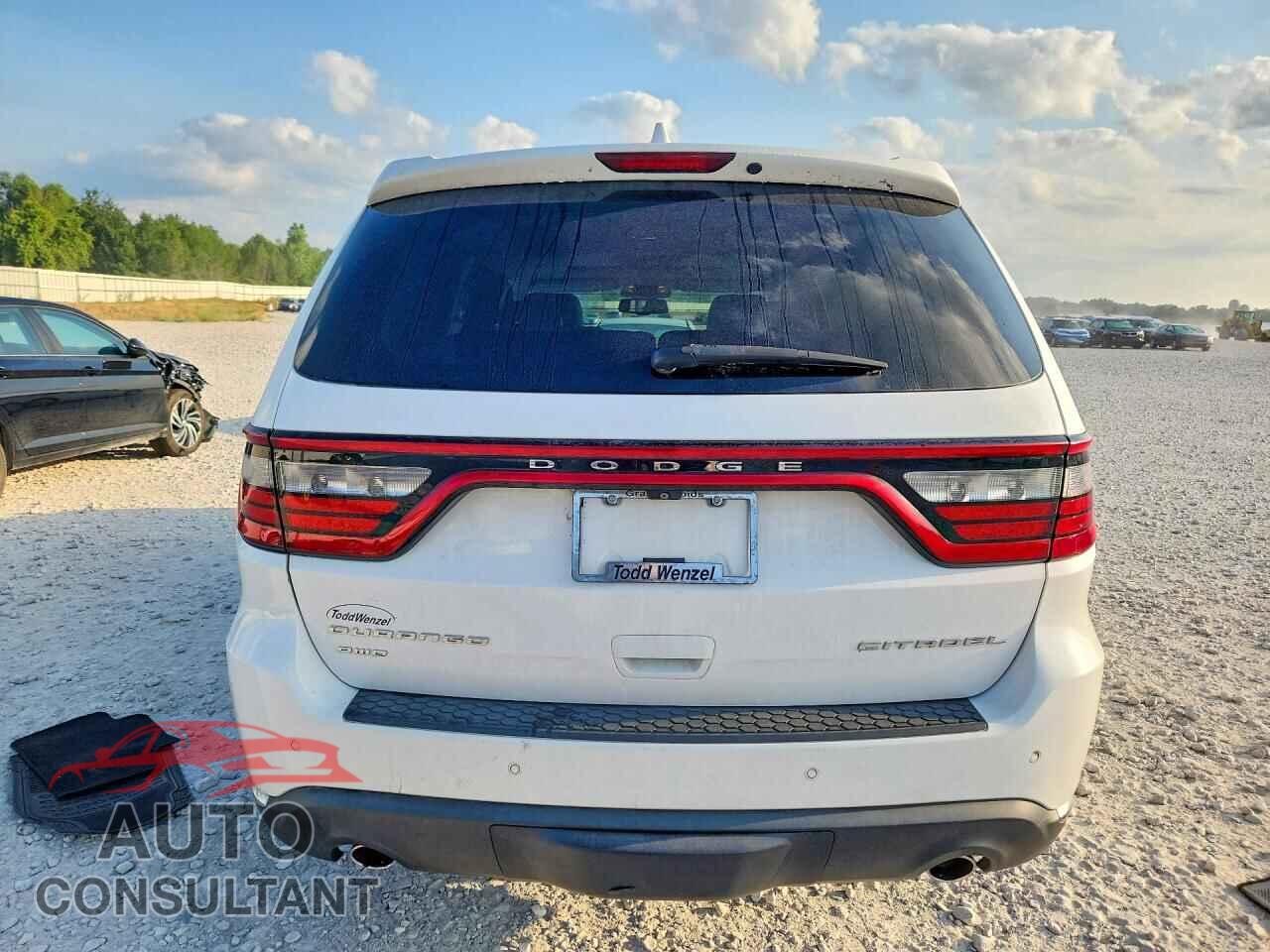DODGE DURANGO 2015 - 1C4RDJEG7FC818114