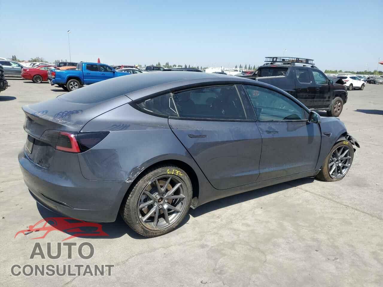 TESLA MODEL 3 2023 - 5YJ3E1EA3PF456768