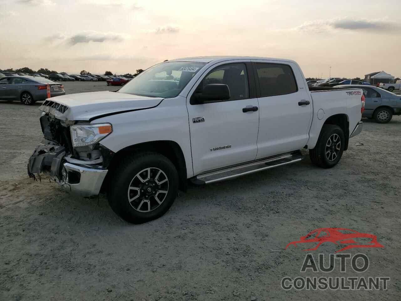 TOYOTA TUNDRA 2016 - 5TFDY5F16GX491537