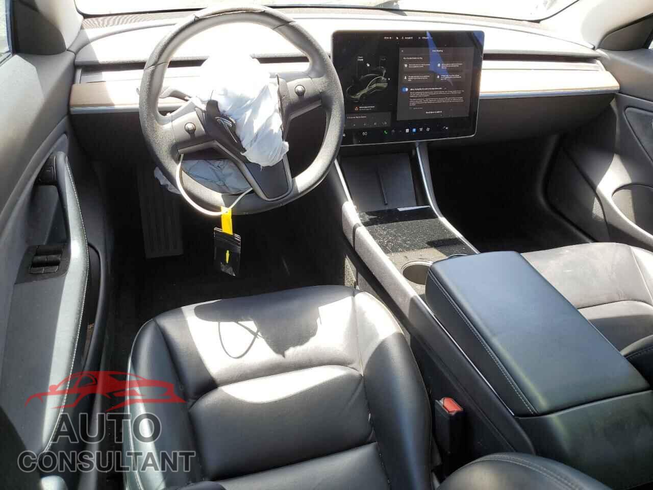 TESLA MODEL 3 2019 - 5YJ3E1EA9KF464267