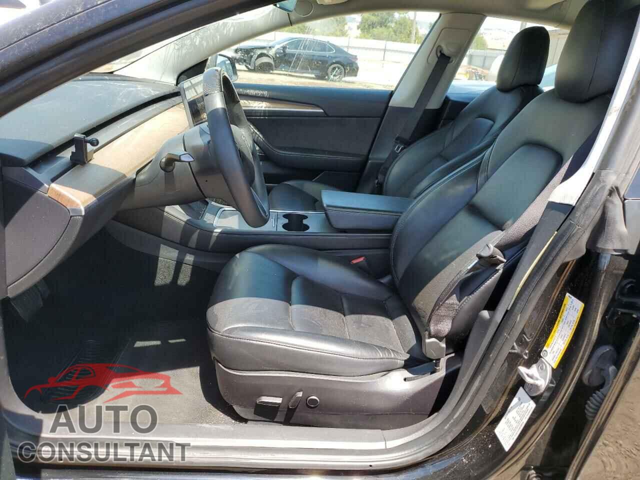 TESLA MODEL 3 2021 - 5YJ3E1EA2MF090698