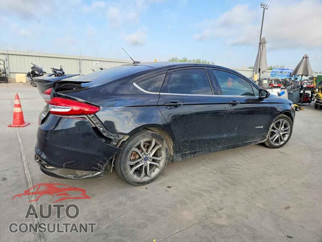 FORD FUSION 2017 - 3FA6P0LU8HR400149