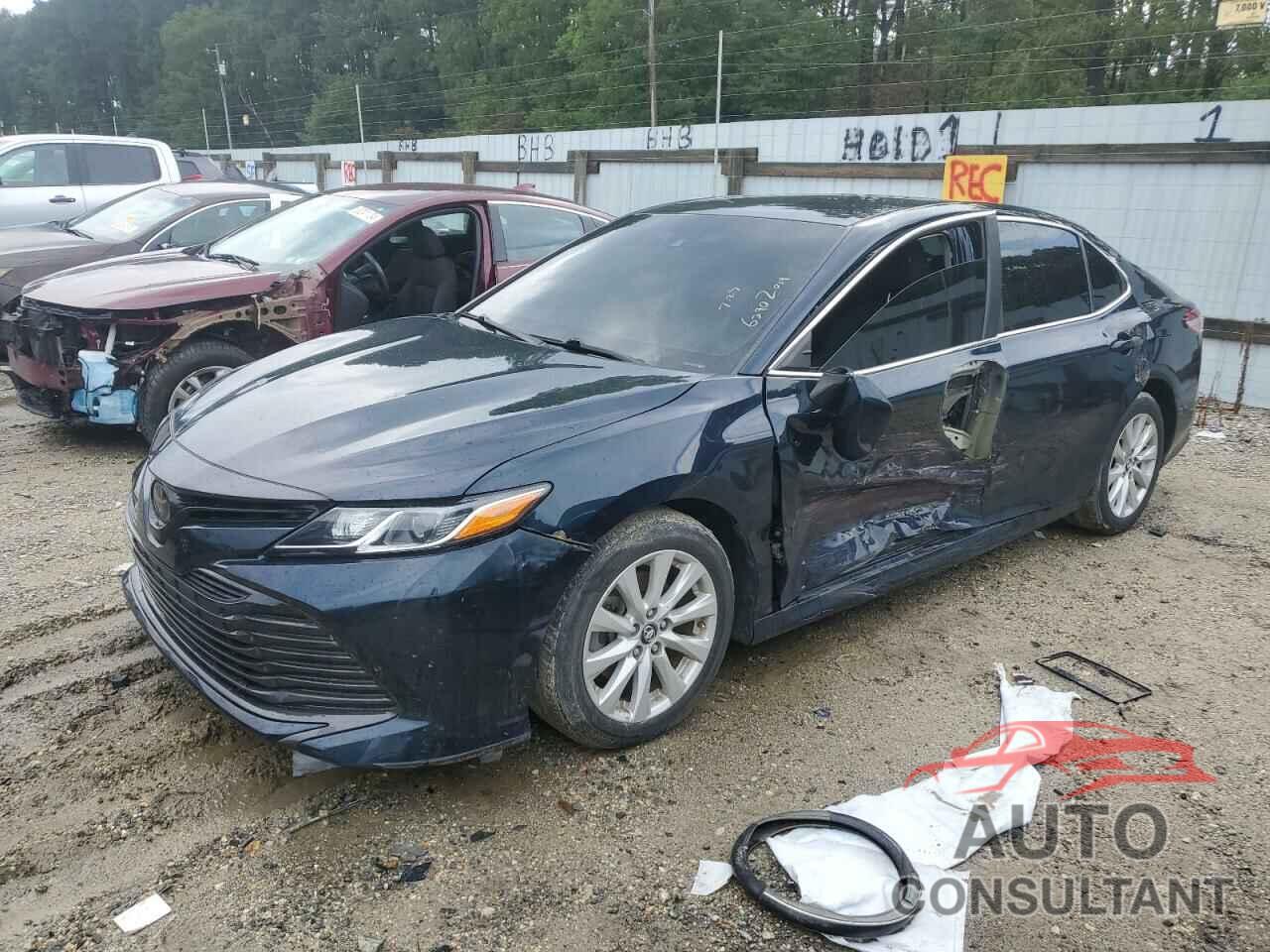 TOYOTA CAMRY 2018 - 4T1B11HK1JU664461