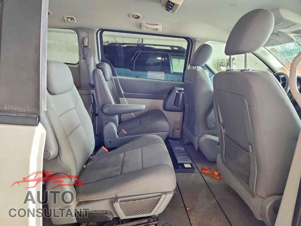 DODGE CARAVAN 2010 - 2D4RN4DE5AR265044