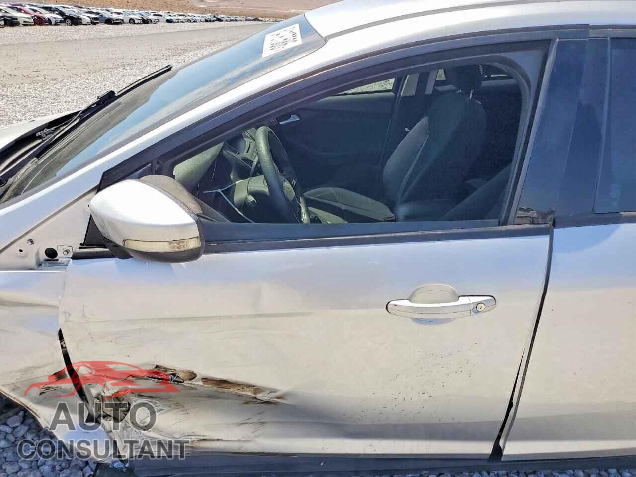 FORD FOCUS 2017 - 1FADP3F20HL300340
