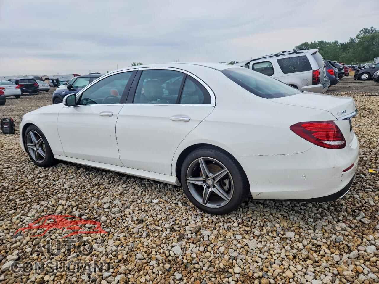 MERCEDES-BENZ E-CLASS 2017 - WDDZF4KB8HA084799