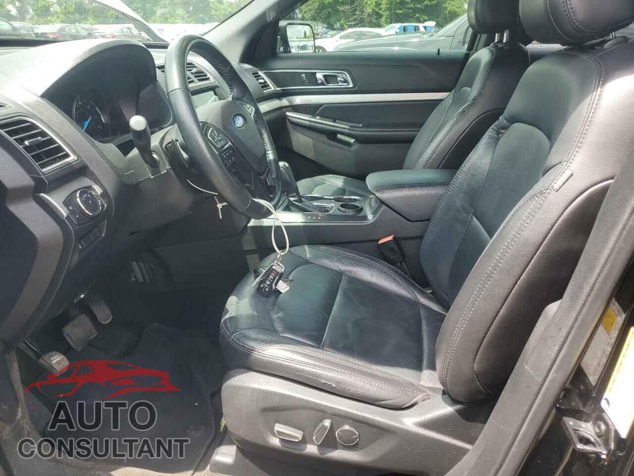 FORD EXPLORER 2017 - 1FM5K7DH5HGD50019