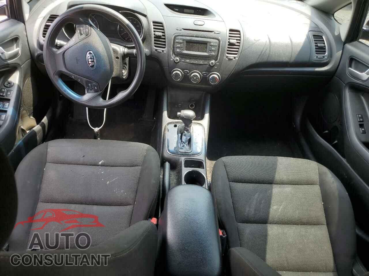KIA FORTE 2017 - 3KPFK4A79HE016420