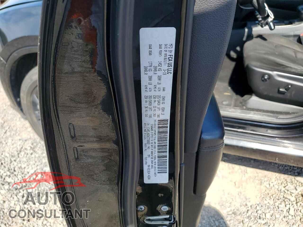 DODGE DURANGO 2019 - 1C4RDJAG5KC738682