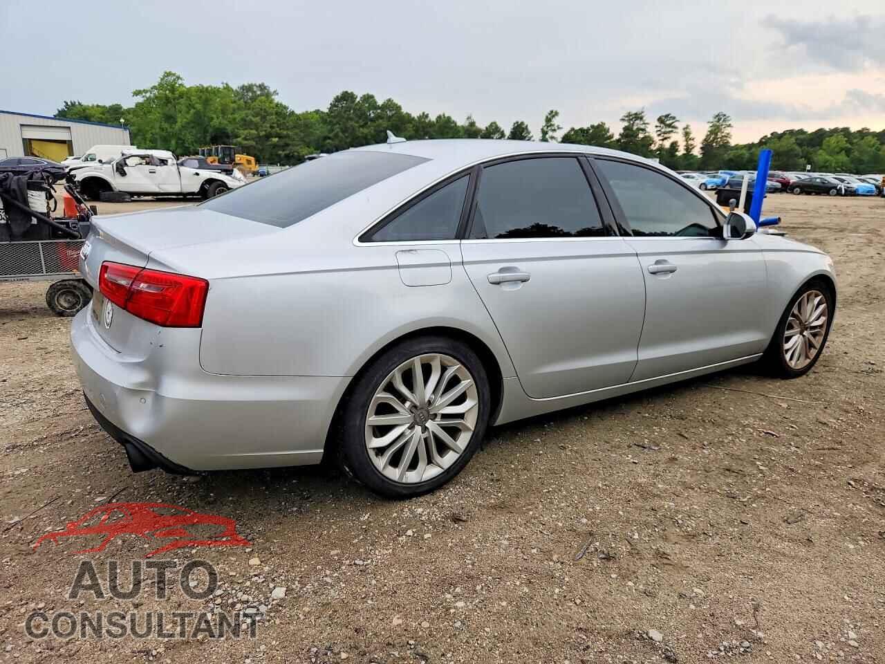 AUDI A6 2013 - WAUDFAFC9DN030319