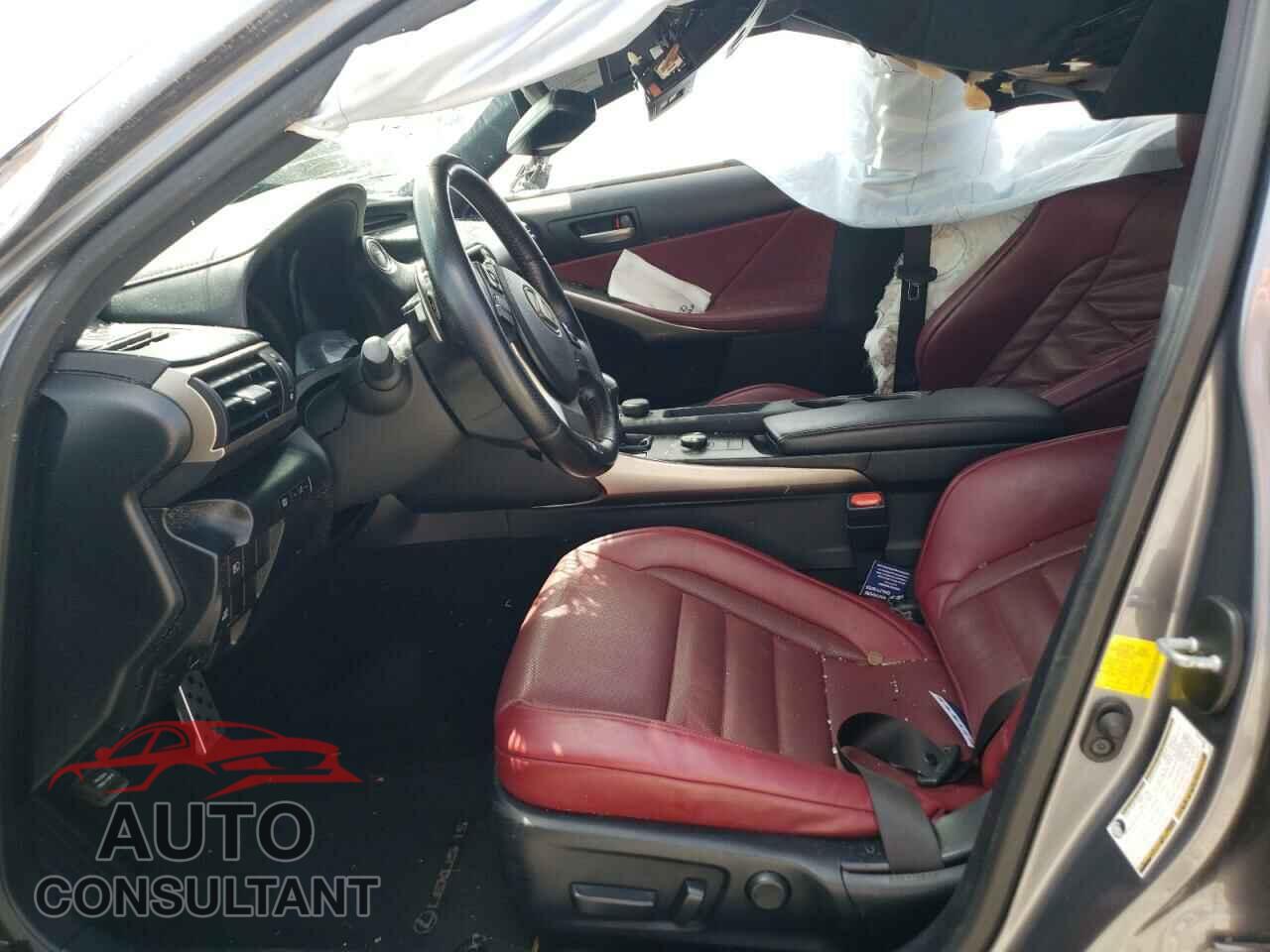 LEXUS IS 2019 - JTHC81D29K5037253