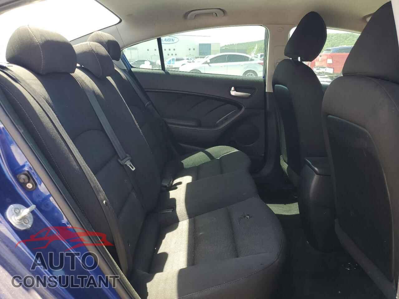 KIA FORTE 2017 - 3KPFK4A73HE045010